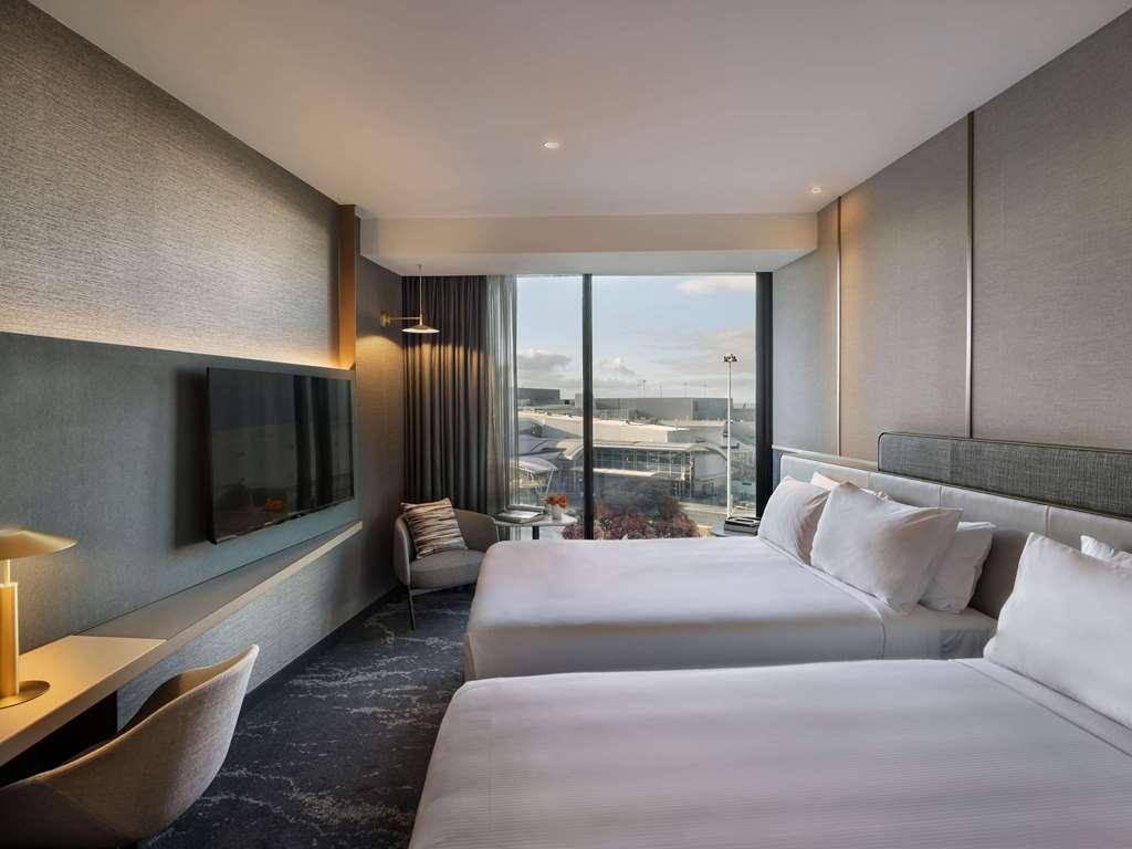 Pullman Auckland Airport Hotel Room photo